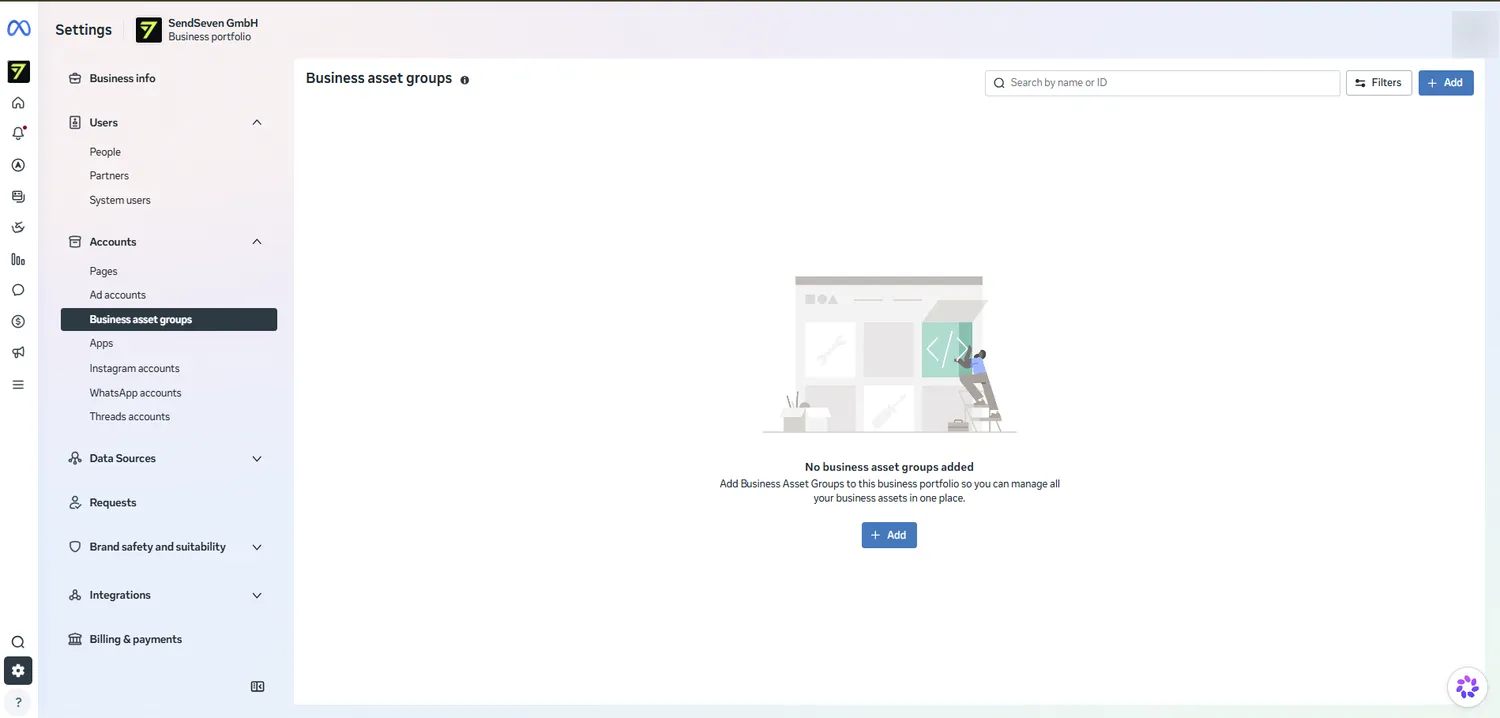 Configuración del negocio en el Meta Business Manager con el menú izquierdo de usuarios, cuentas y centro de seguridad