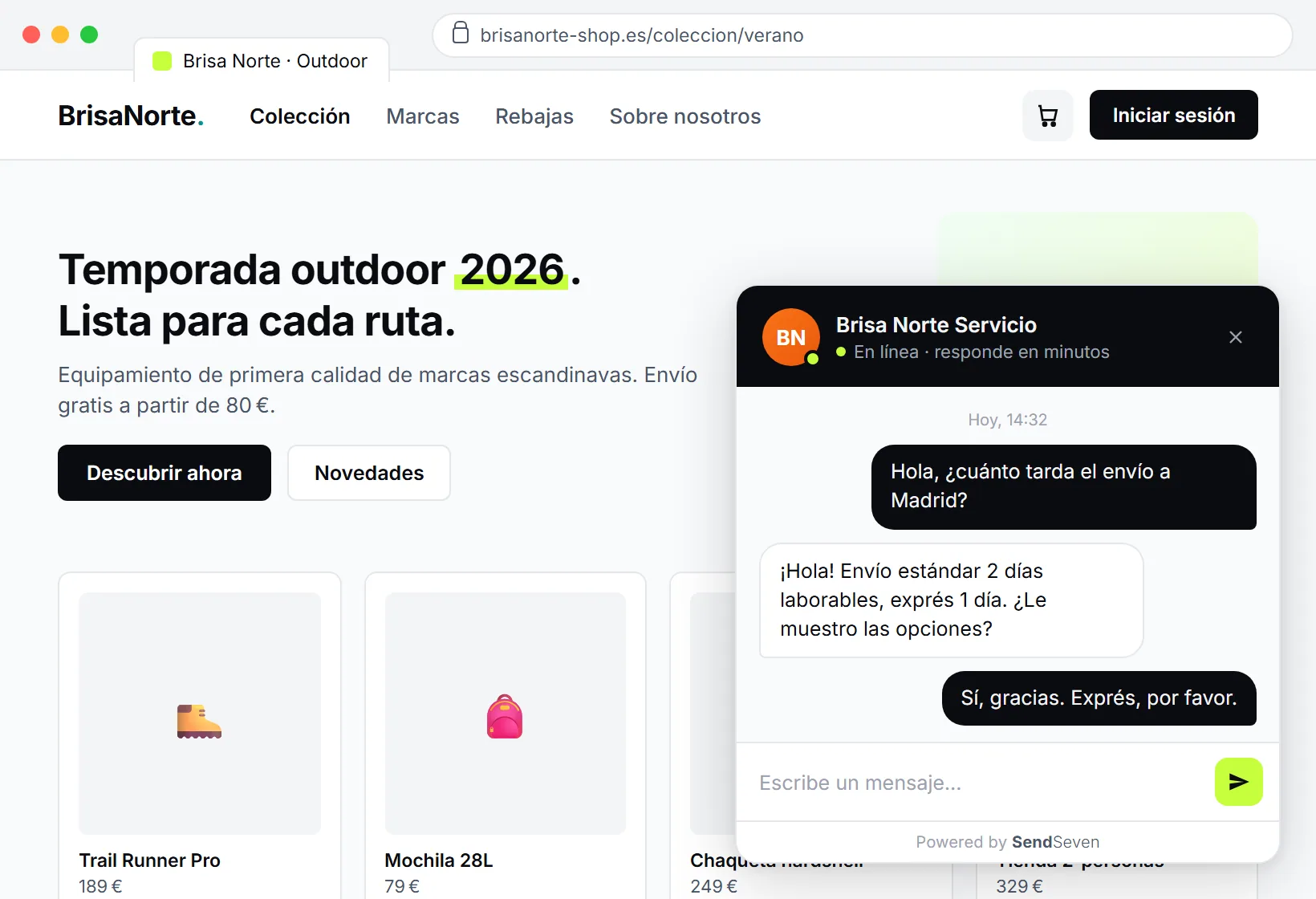 Widget Live Chat de SendSeven en un sitio web empresarial: burbuja de chat abajo a la derecha y ventana de chat abierta con saludo de bienvenida