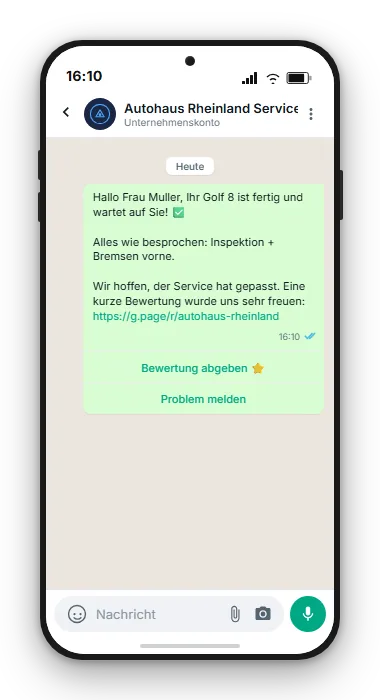 WhatsApp-Chat: Autohaus informiert über fertigen Golf 8 und bittet um Werkstatt-Bewertung mit Google-Link